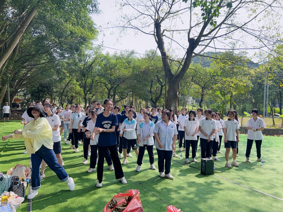 选择东莞农家乐做公司团建，幸福港生态园让大家都玩嗨了